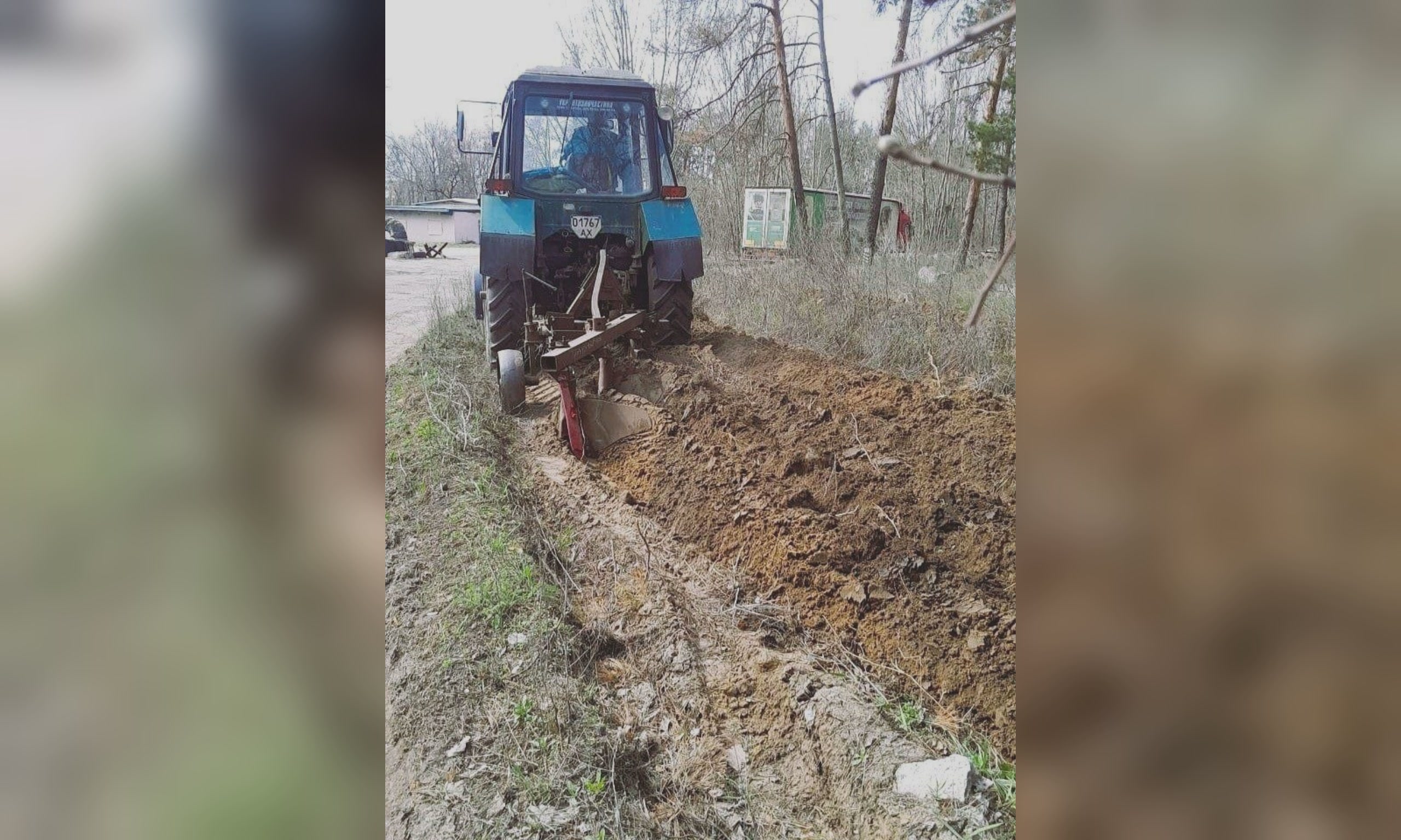 Защита от пожаров: что происходит возле лесов в Харькове (фото)