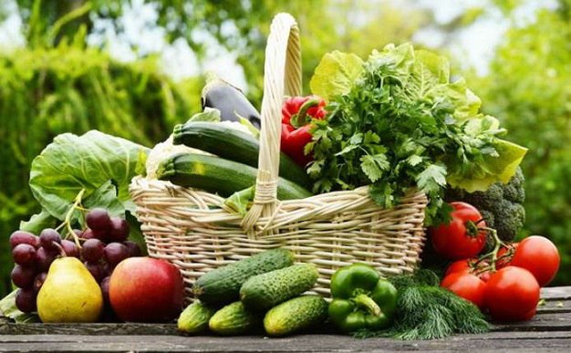 Ранние овощи подорожали за год на 20%: цены в Харькове
