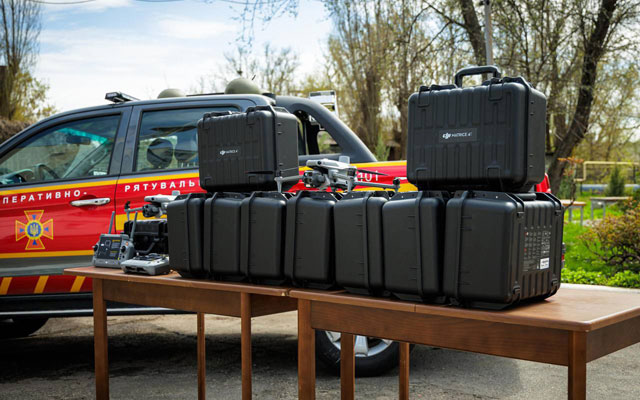 ХОВА передала спасателям современные квадрокоптеры