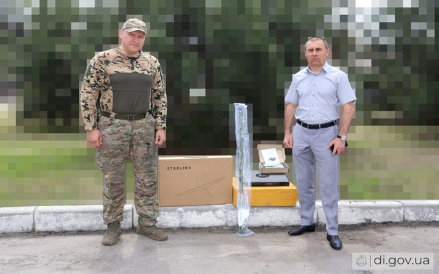 Дергачевская громада передала военным современное оборудование для связи
