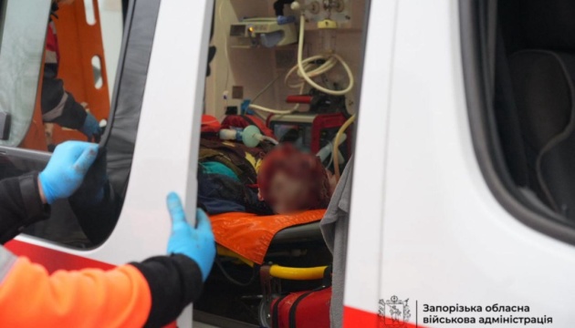 Влучання КАБа у багатоповерхівку: у Запоріжжі кількість поранених зросла до 26, пошкоджені понад 130 квартир