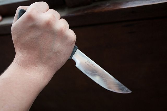 На Киевщине мужчина ударил соседа ножом за сделанное замечание