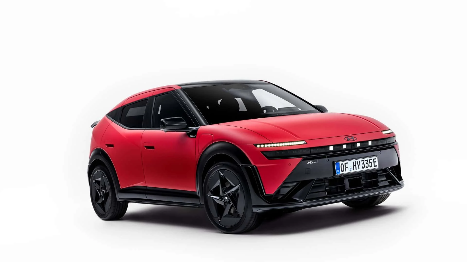 Hyundai виводить Ioniq 3 на ринок: ставка на практичність та запас ходу