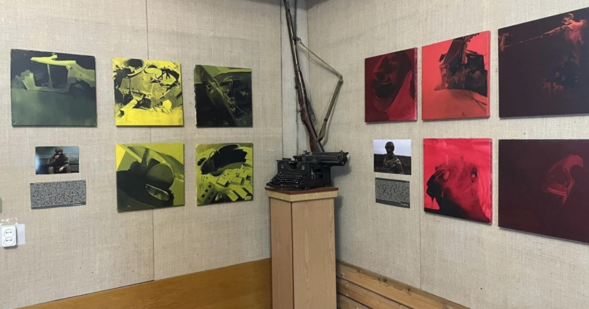 У Музеї визвольної боротьби відкрили виставку полеглого захисника, художника Олега Дробоцького