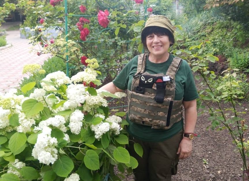 "Якщо не на війні, то для війни": прикарпатська лікарка Галина Черниш пройшла 40 ротацій на фронті