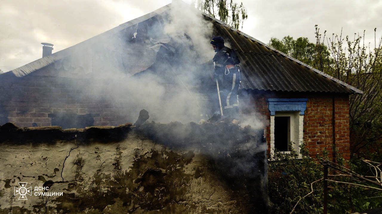 У Краснопіллі вогнеборці ліквідували загоряння в житловому секторі