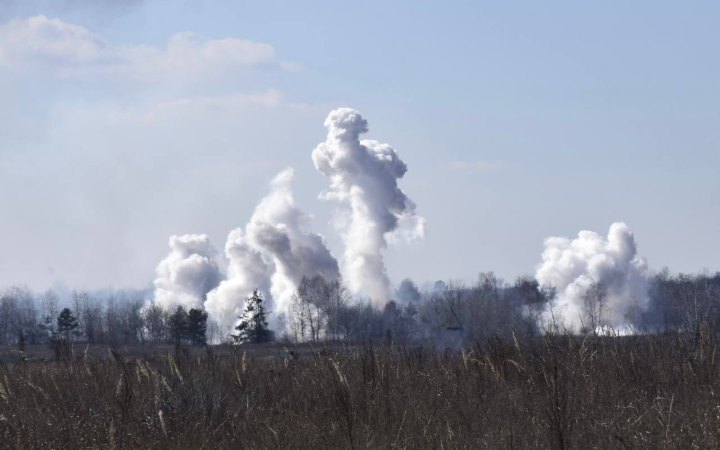 Вночі та зранку росіяни здійснили 4 обстріли прикордоння Сумщини