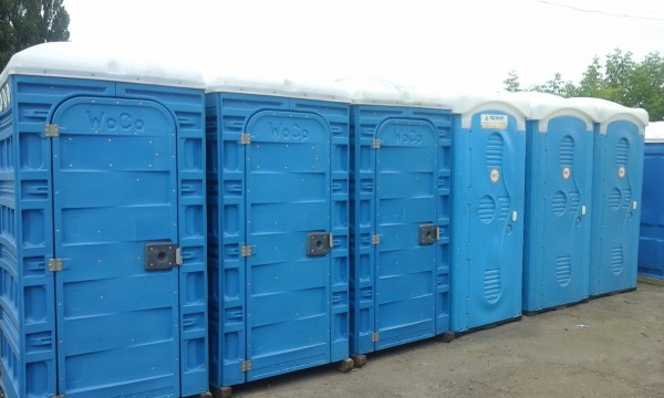 Суми без води: влада ставить біотуалети — значить, криза надовго