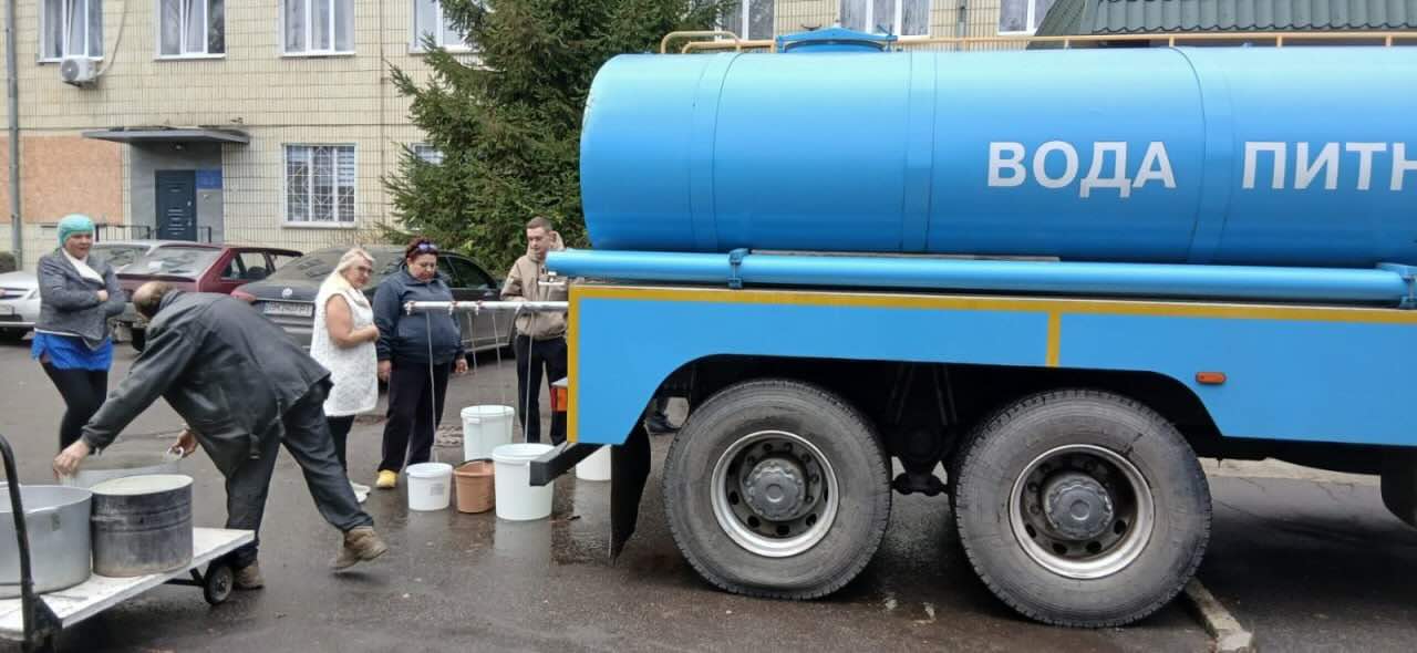 Сумська водна криза набирає обертів — до підвезення води долучився… аграрний університет