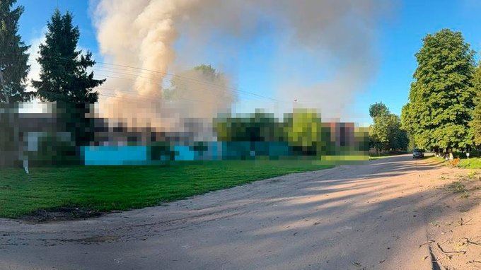 Армія РФ атакувала “Шахедами” Улянівку: пошкоджений освітній та медичний заклади