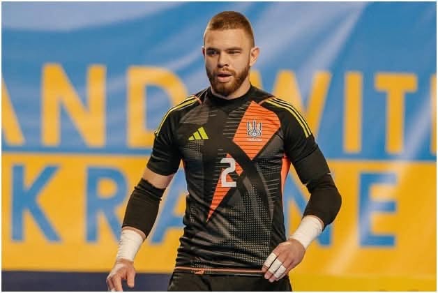 Шосткинець – у трійці найкращих воротарів України