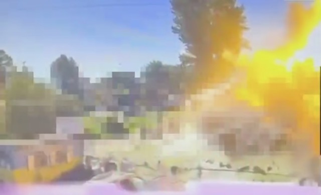 Момент удару КАБ по Сумах потрапив на відео: місто атакували сімома авіабомбами