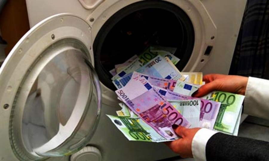 Как появилось выражение «отмывать деньги» и кто его придумал