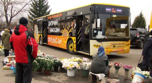 На Великодні свята у Тернополі до кладовищ курсуватиме більше транспорту