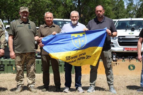 Бригада Тернопільської тероборони отримала «Лелеку-100» від громади Кривого Рогу