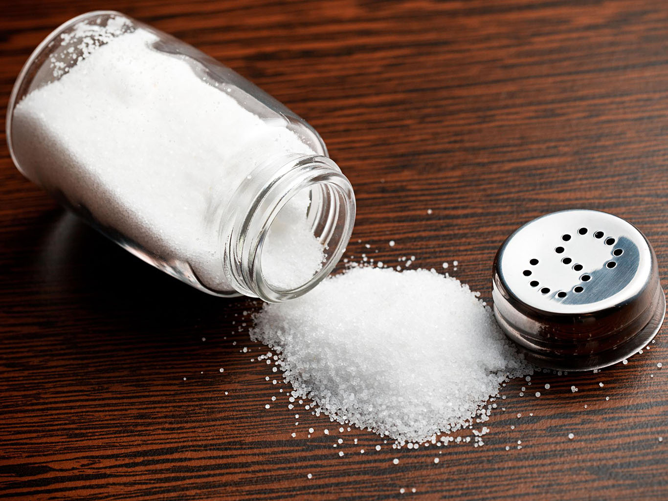 Как вывести лишнюю соль из организма: названы 5 научно подтвержденных способов