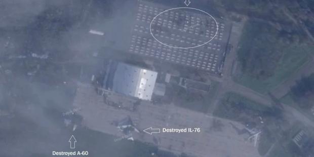 Мадяр підтвердив знищення одного з двох унікальних російських літаків у Таганрозі (фото)