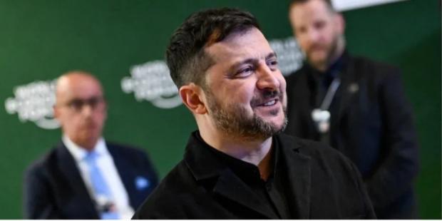 У Кремлі знов фантазуватимуть?: Зеленський пожартував, що "із задоволенням" отримав би ядерну зброю від Франції та Британії (відео)