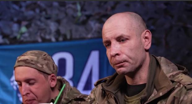 Загарбники склали зброю: Поблизу Антонівського мосту українські морпіхи взяли у полон російських десантників (відео)