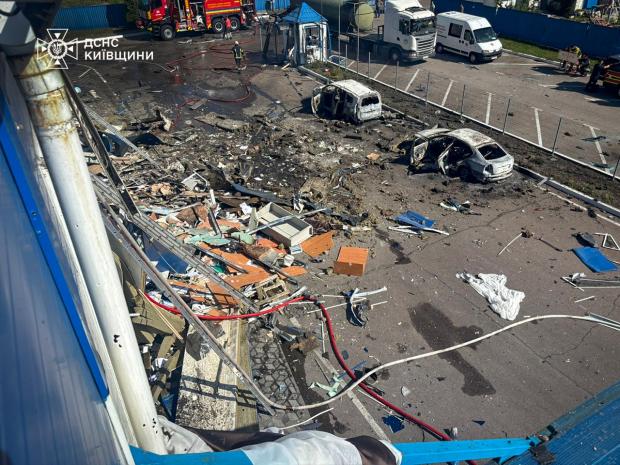 Черговий воєнний злочин Москви: Росіяни вдарили по харчовому підприємству на Київщини - четверо загиблих, є поранені