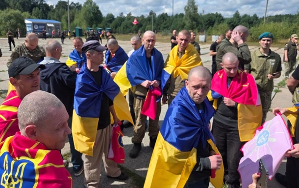 Радісний день 19 серпня! Україна повернула з полону ще понад 100 військових
