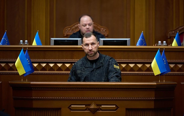 Новий міністр, оборони, зразу після призначення Радою, на запит нардепів висловився щодо мобілізації