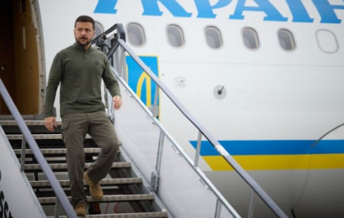 Зеленський прибув до Азербайджану