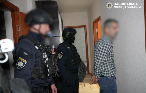В Одесі "7-му кілометрі" продали 50 тонн гуманітарки на 44 млн грн: поліція розкрила тіньову схему