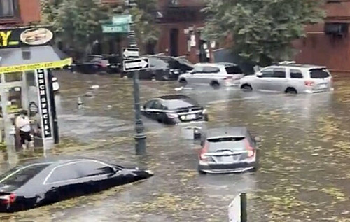 Рекордна злива накрила Нью-Йорк: є загиблі. ВІДЕО
