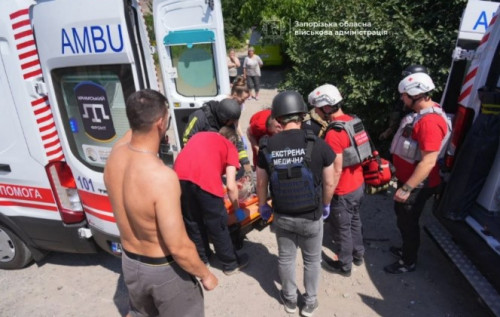 Російські окупанти завдали удару авіабомбами по Запоріжжю, серед постраждалих є дитина