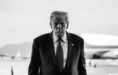 Трамп оголосив розмінування Ормузької протоки: ЗМІ пишуть про прохід кораблів ВМС США