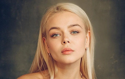 Аліна Гросу розповіла, чому народжувала в Україні та на кого схожий син. ФОТО