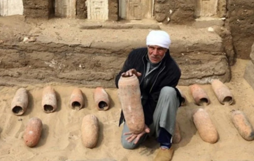 У єгипетському некрополі Саккара знайшли сир, якому 2600 років