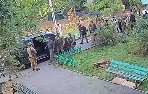 СБУ та ГУР надали свої версії, Офіс генпрокурора і ДБР повідомлять деталі: радник Президента прокоментував перестрілку між представниками спецслужб