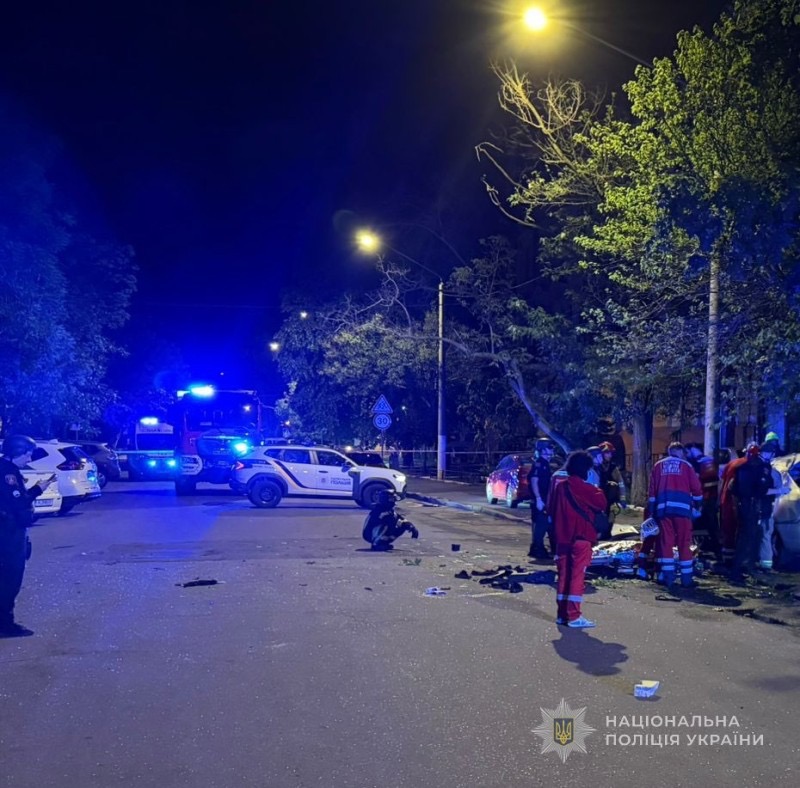 Двоє людей постраждали після вибуху автомобіля в Одесі