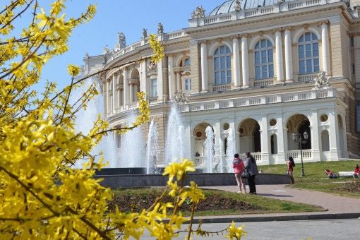 Тепло та сонце повертаються в Одесу після штормів і злив
