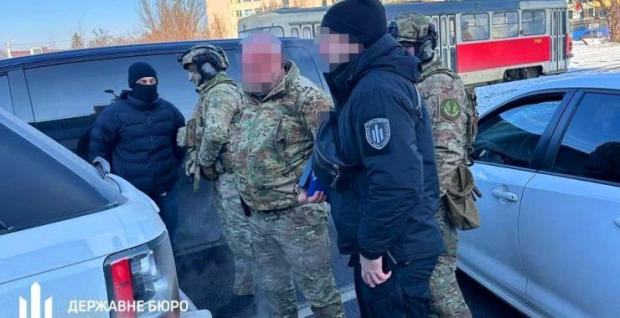 Харків'янин "торгував" посадами в Державному бюро розслідувань, а далі щось пішло не так (фото)