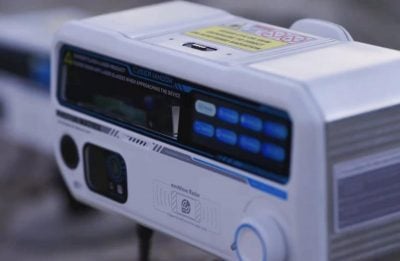 У Китаї надійшов у широкий продаж пристрій, який полює на комарів за допомогою лазера (відео)