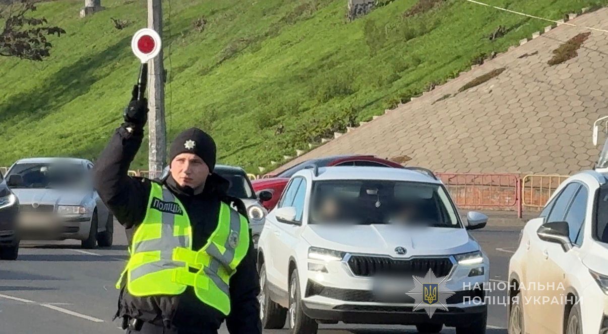 Поліція Одещини посилила патрулювання вулиць під час блекауту