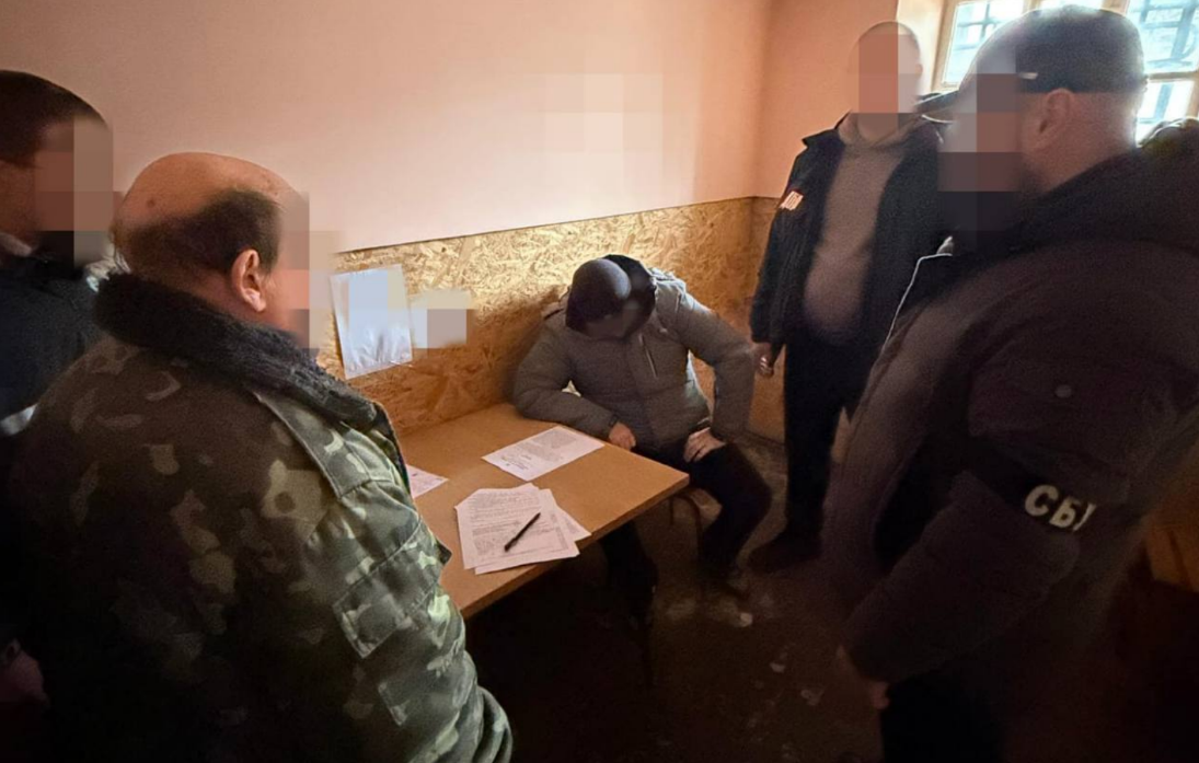 Експосадовець міграційної служби в Одесі оформив на матір майно вартістю 13 млн грн, щоб приховати його від декларування