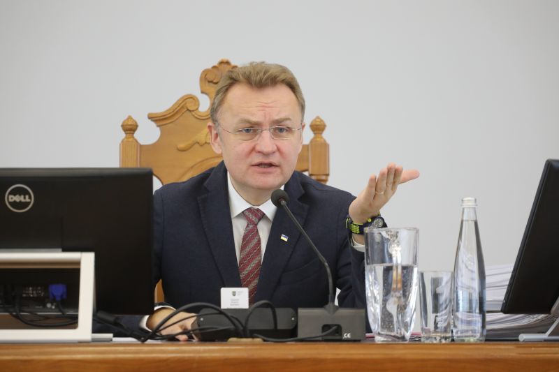 Мер Львова Садовий за день двічі впав