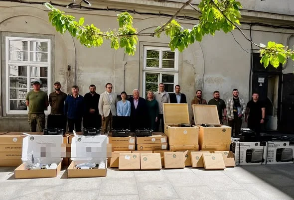 Для військових громада Львова передала сучасне обладнання