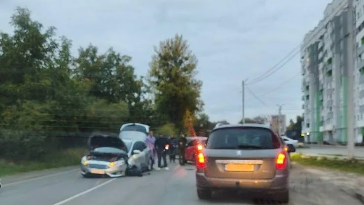 У Львові через ранкову ДТП ускладнений проїзд