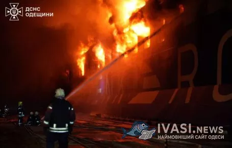 “Війна на знищення нормального життя” – Президент про удар по порту Чорноморськ