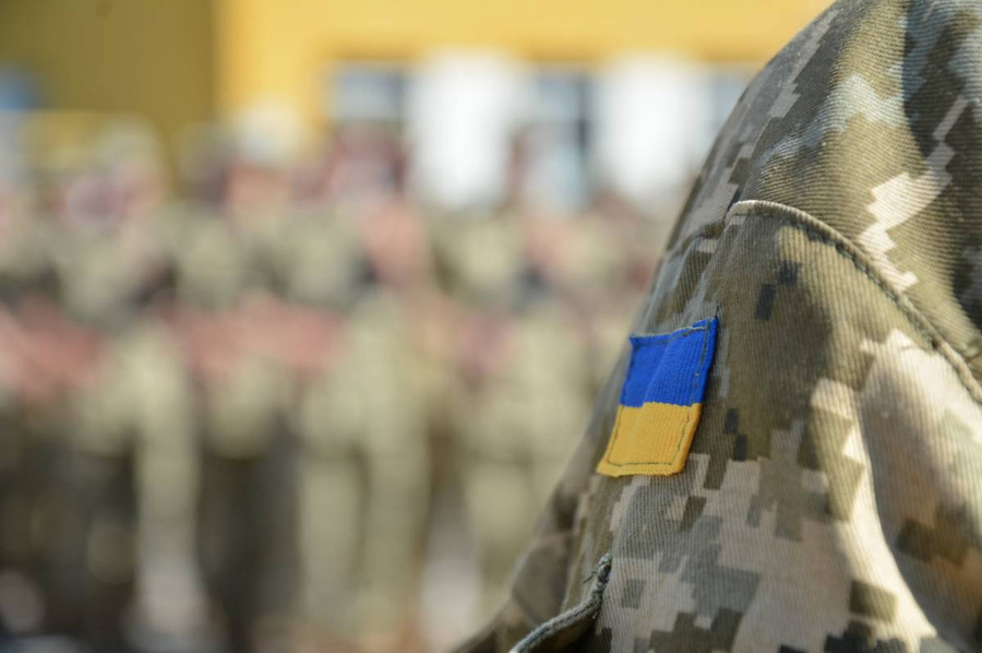 В Україні знову продовжили воєнний стан і мобілізацію