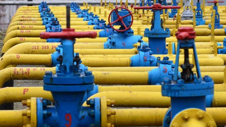 Зеленський каже про можливість імпорту електрики і газу