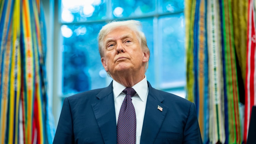 «Яке дурне питання»: Трамп відмовився говорити про допомогу Росії розвідданими Ірану