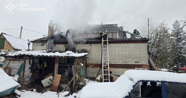 На Харківщині під час пожежі у будинку загинули дідусь та четверо онуків