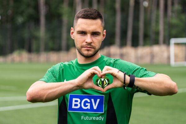 Вінгер збірної України обирає нову команду. Є умови