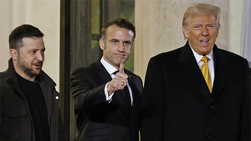 Макрон після спілкування з Трампом: готові «діяти рішуче», якщо РФ не піде на припинення вогню